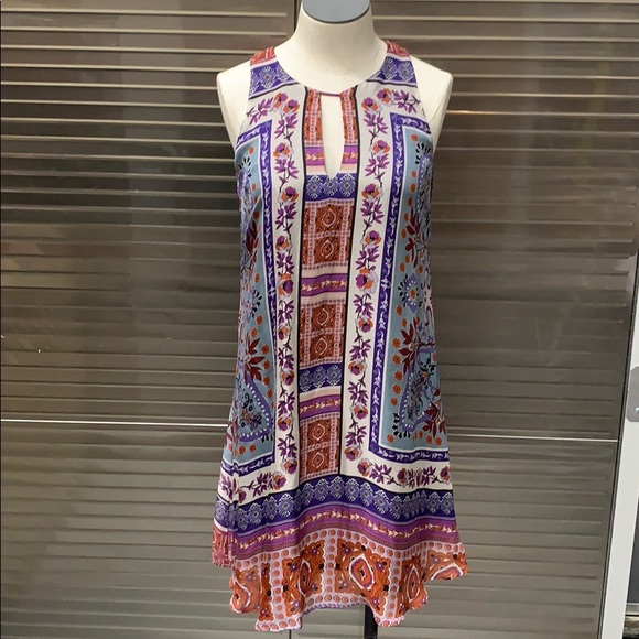 Lavender Brown Dresses & Skirts - Lavender brow floral dress